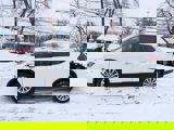 Used 2018 Nissan Rogue SV image 3