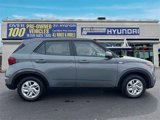 Certified 2022 Hyundai Venue SE image 5
