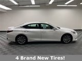 Certified 2022 Lexus ES 300h image 4