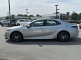 Used 2023 Toyota Camry SE image 4