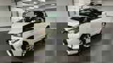 Used 2017 Toyota Yaris L image 4