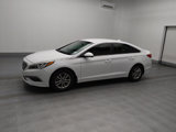 Used 2015 Hyundai Sonata SE image 2