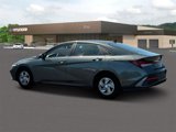 New 2025 Hyundai Elantra SE image 4