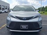 Used 2021 Toyota Sienna LE image 2