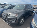 Used 2017 Ford Explorer XLT image 2