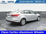 Used 2018 Ford Focus SE image 2