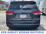 Used 2017 Kia Sorento LX w/ LX Convenience Package image 4