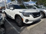 Used 2021 Kia Seltos SX w/ SX Sunroof Package image 3
