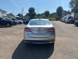 Used 2017 Ford Fusion SE w/ Fusion SE Technology Package image 3