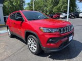 Used 2023 Jeep Compass Latitude image 4