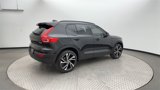Certified 2022 Volvo XC40 T5 R-Design w/ Advanced Package image 2