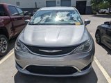 Certified 2020 Chrysler Pacifica Touring image 5
