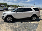 Used 2017 Ford Explorer XLT image 6