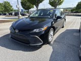 Used 2021 Toyota Camry LE image 3