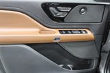 Used 2022 Lincoln Aviator Reserve w/ Elements Package Plus image 3