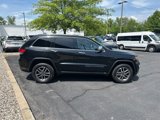 Used 2022 Jeep Grand Cherokee Limited image 2