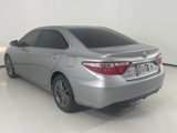 Used 2015 Toyota Camry SE image 2