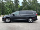 Used 2023 Chrysler Voyager LX image 5