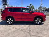 New 2025 Mitsubishi Outlander SE image 2