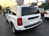 Used 2014 Jeep Patriot Sport image 2