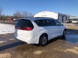Used 2022 Chrysler Pacifica Touring-L image 4