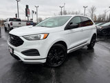 Used 2022 Ford Edge SE w/ Black Appearance Package image 3