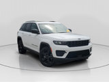 Used 2024 Jeep Grand Cherokee Altitude image 1