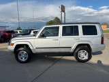 Used 2008 Jeep Commander Sport image 2