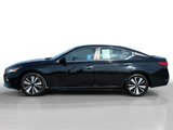 Used 2021 Nissan Altima 2.5 SV image 2