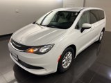 Used 2017 Chrysler Pacifica LX image 3