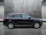 Used 2016 Kia Sorento LX w/ LX Convenience Package image 4
