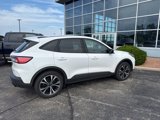 Used 2021 Ford Escape SE w/ SE Sport Appearance Package image 3