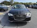 Used 2019 Chrysler 300 Touring w/ Chrome Appearance Package image 2