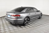 Used 2020 Volkswagen Passat 2.0T R-Line image 6
