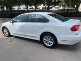 Used 2016 Volkswagen Passat 1.8T S image 6