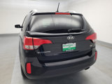 Used 2015 Kia Sorento LX image 6