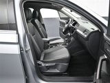Used 2023 Volkswagen Tiguan SE image 6