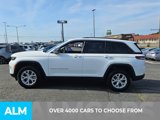 Used 2023 Jeep Grand Cherokee Limited image 3