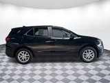 Used 2022 Chevrolet Equinox LT image 2
