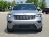 Used 2018 Jeep Grand Cherokee Altitude image 2