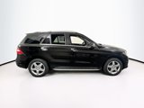 Used 2015 Mercedes-Benz ML 400 4MATIC w/ Lighting Package image 4