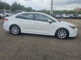 Used 2021 Toyota Corolla LE image 3