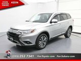 Used 2020 Mitsubishi Outlander SE image 2