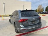 Used 2020 Volkswagen Tiguan SE w/ Panoramic Sunroof Package image 5