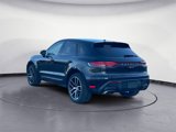 Certified 2022 Porsche Macan image 3