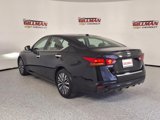 Used 2023 Nissan Altima 2.5 SV image 2