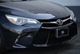 Used 2016 Toyota Camry SE image 2