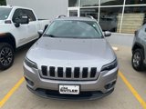 Used 2019 Jeep Cherokee Latitude w/ Popular Appearance Group image 2