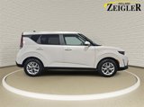 New 2025 Kia Soul LX w/ LX Technology Package image 4