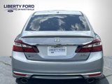 Used 2017 Honda Accord Touring image 4
